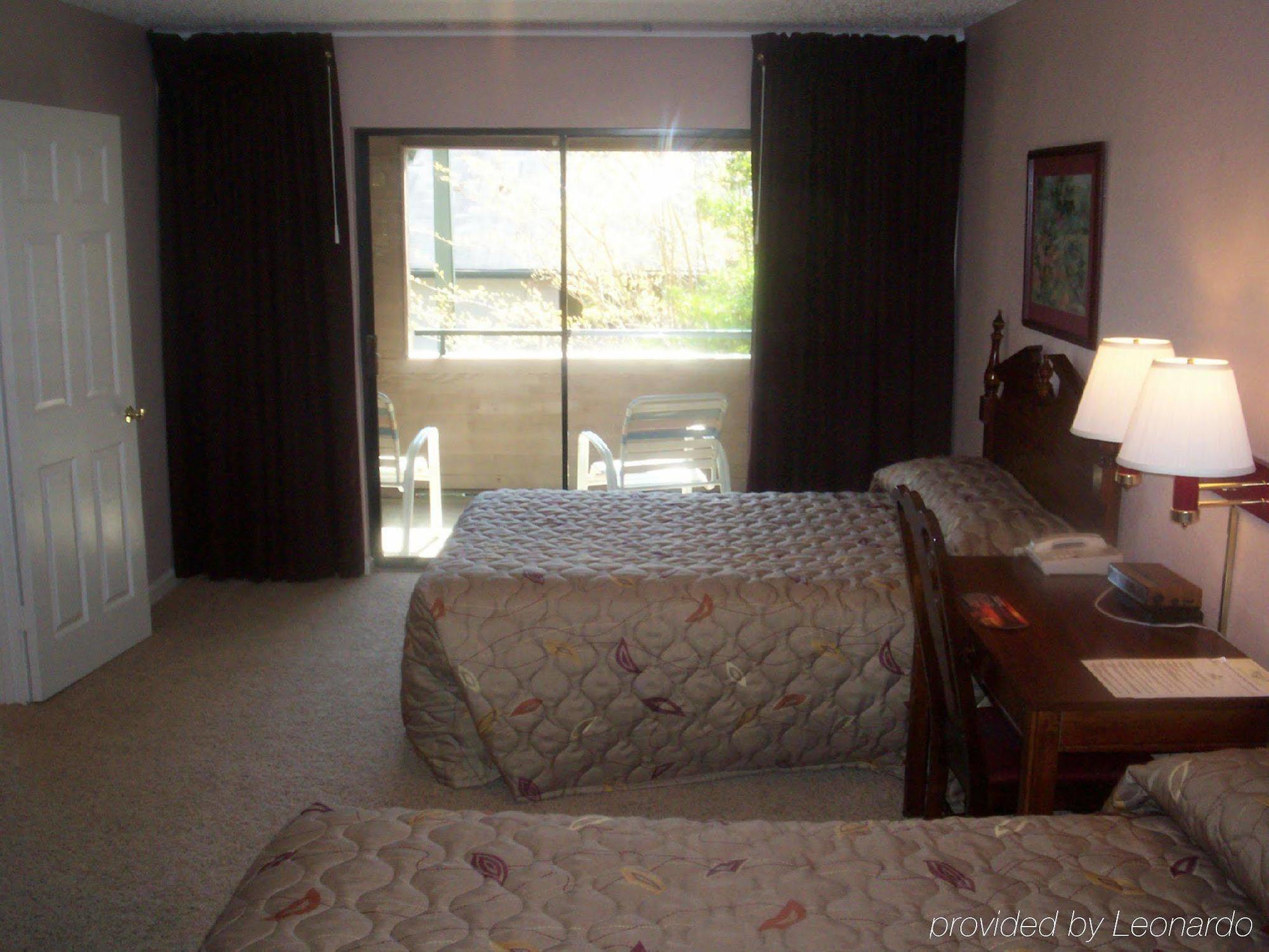 Rime Garden Inn & Suites Irondale Стая снимка