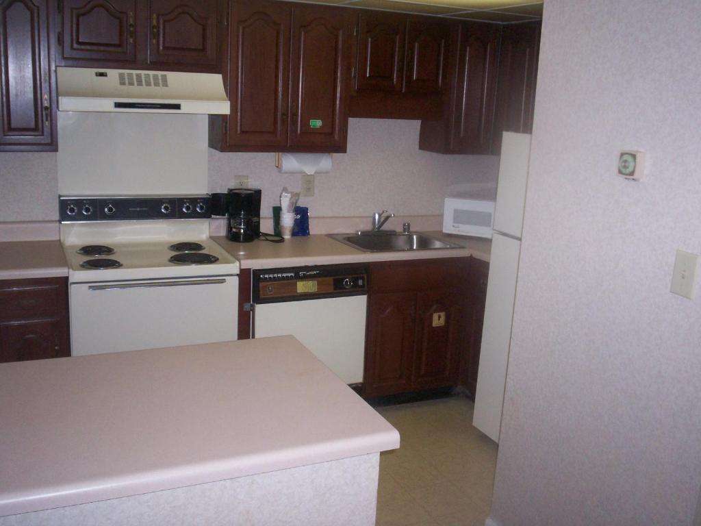 Rime Garden Inn & Suites Irondale Стая снимка