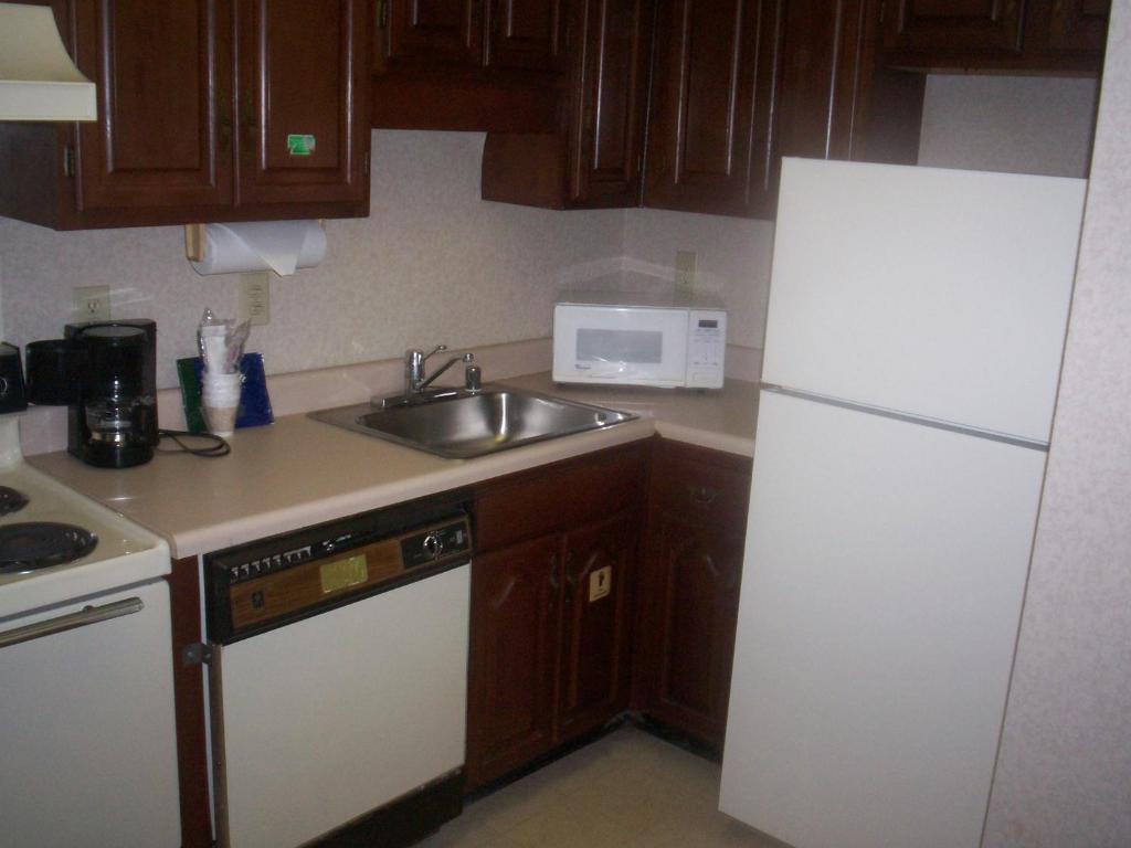 Rime Garden Inn & Suites Irondale Стая снимка