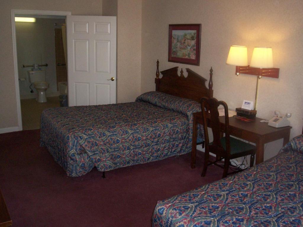 Rime Garden Inn & Suites Irondale Стая снимка